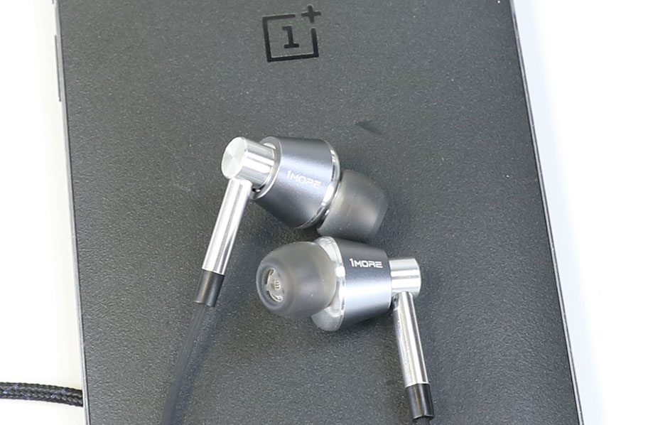 1more triple driver vs best sale shure se215